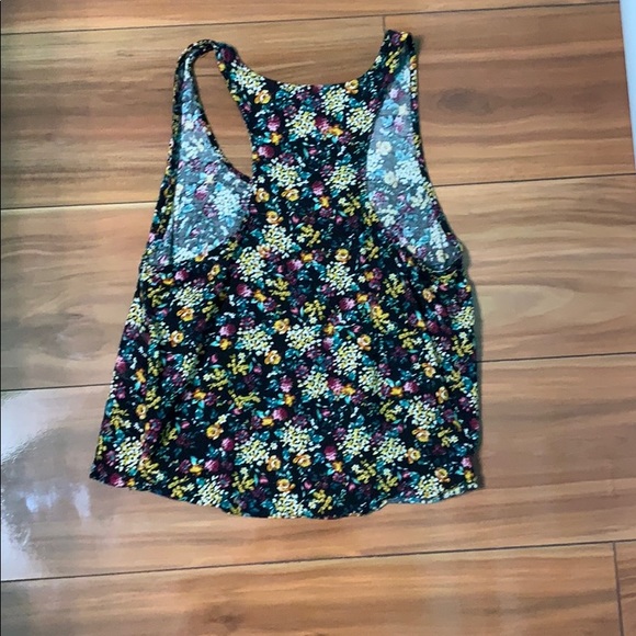 Pacsun floral cropped tank top - Picture 3 of 3